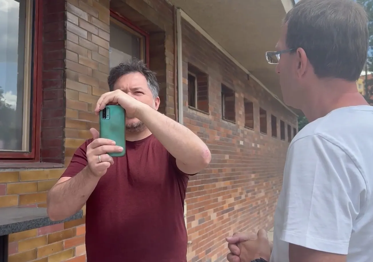 Ukrajinci vyšetřují předražené čtyřkolky pro armádu. Prodala jim je česká firma