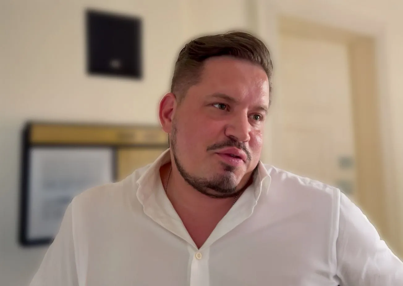 Místo hal pro Amazon vězení. Soud potrestal obchodníka s dluhopisy