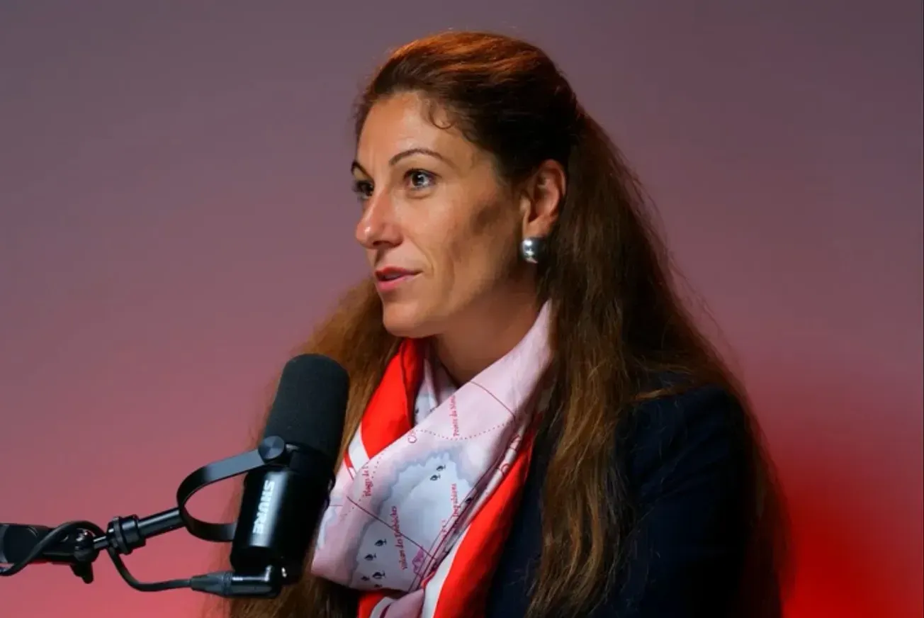 Ministryně Decroix se kvůli Bitcoingate obula do svého předchůdce Blažka