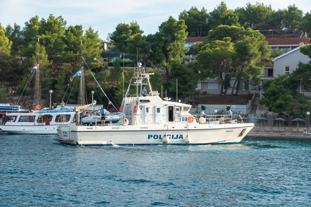 Záhadné zmizení podnikatele na Jadranu. Je za ním billboardový boss?