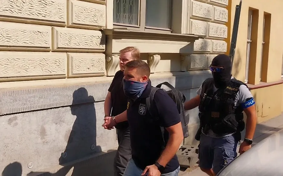 Detektivové po obvinění znovu vyslýchali hlavní postavu Bitcoingate