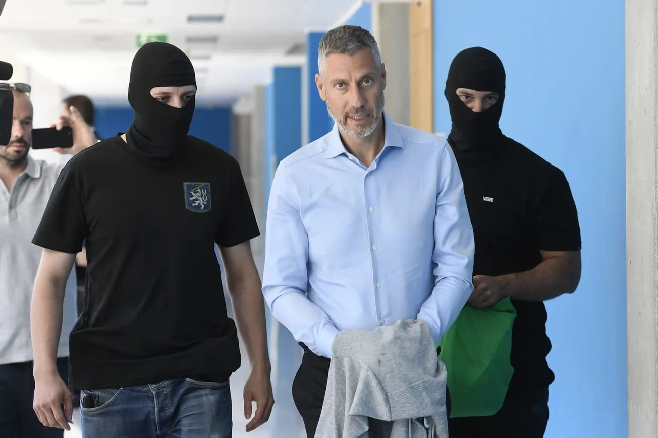 Svědek: Redl byl akcionářem STAN. Třicet procent z úplatků mělo jít straně