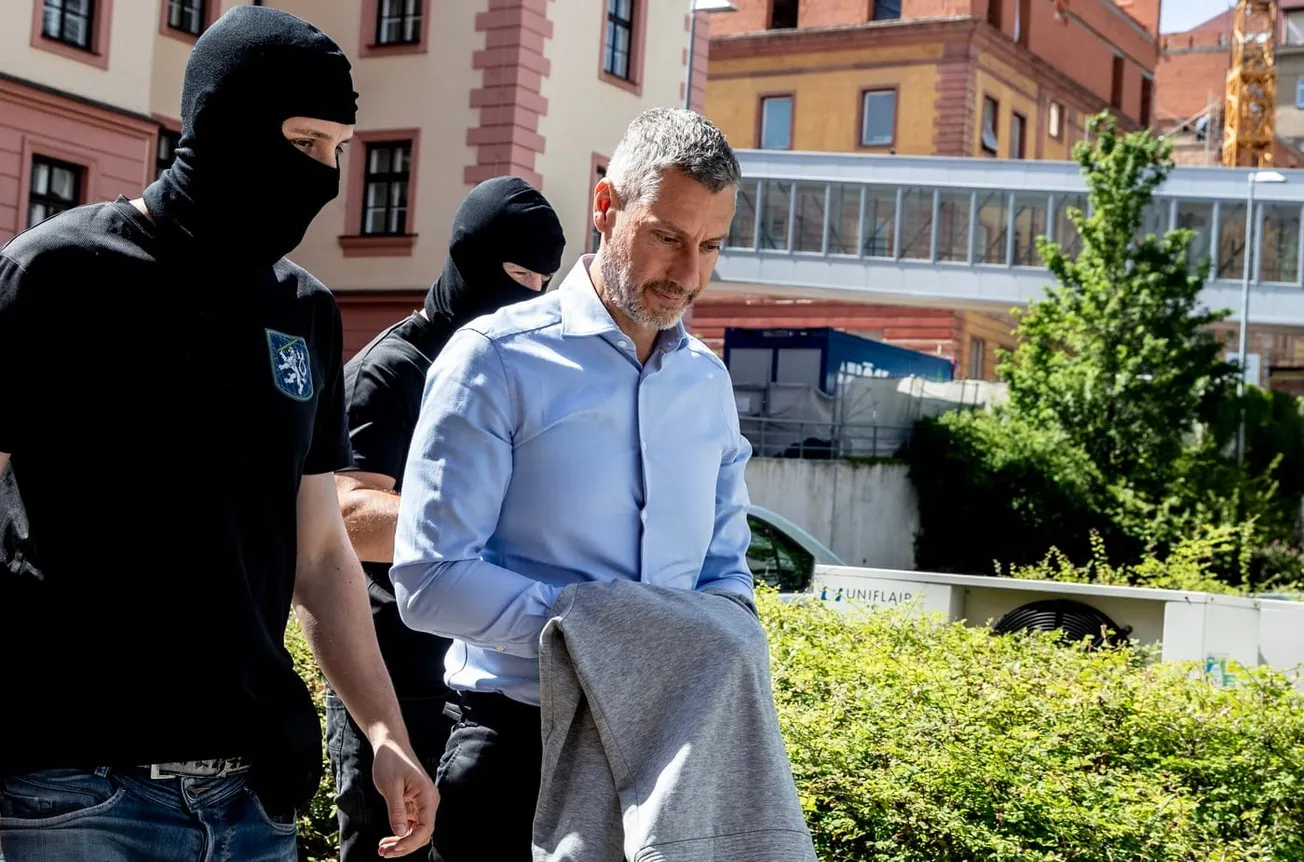 Redlova společnice promluvila: Za sex mi neplatil, uráží mě to