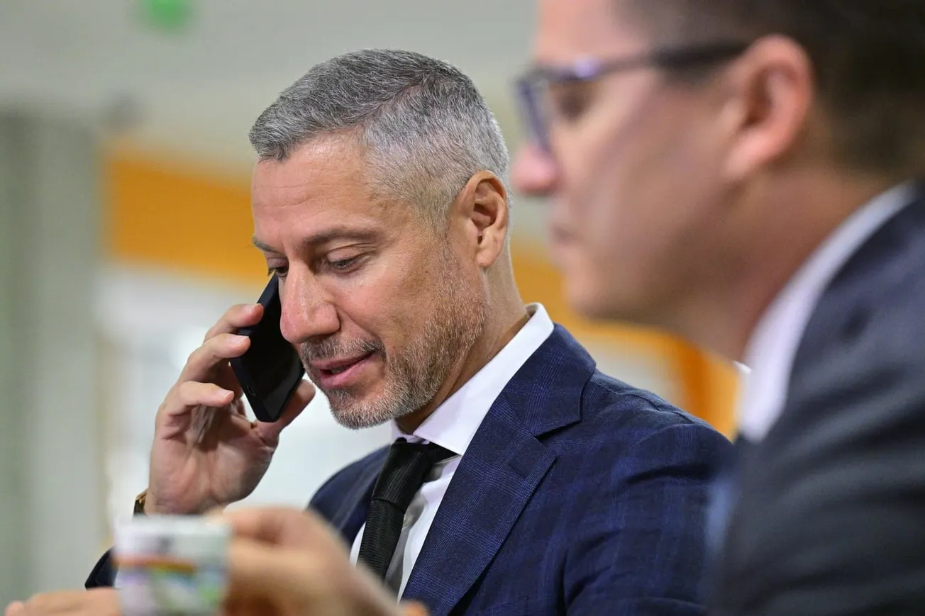 Redl byl přisátý na zakázku k lince metra D, řekl detektivům svědek