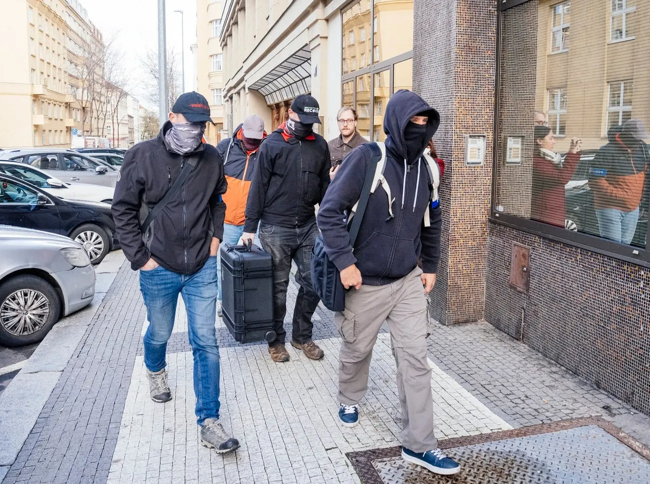 Šifrovaný telefon, otevřené účty. V kauze kolem VZP detektivové odkryli svět vlivného muže