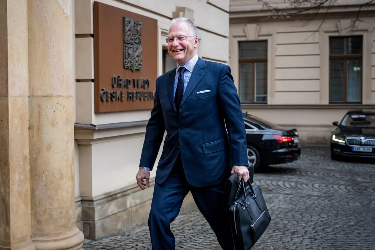 Tajné služby se strachují o rozpočet. Hazard, který se nemusí vyplatit, míní prezident