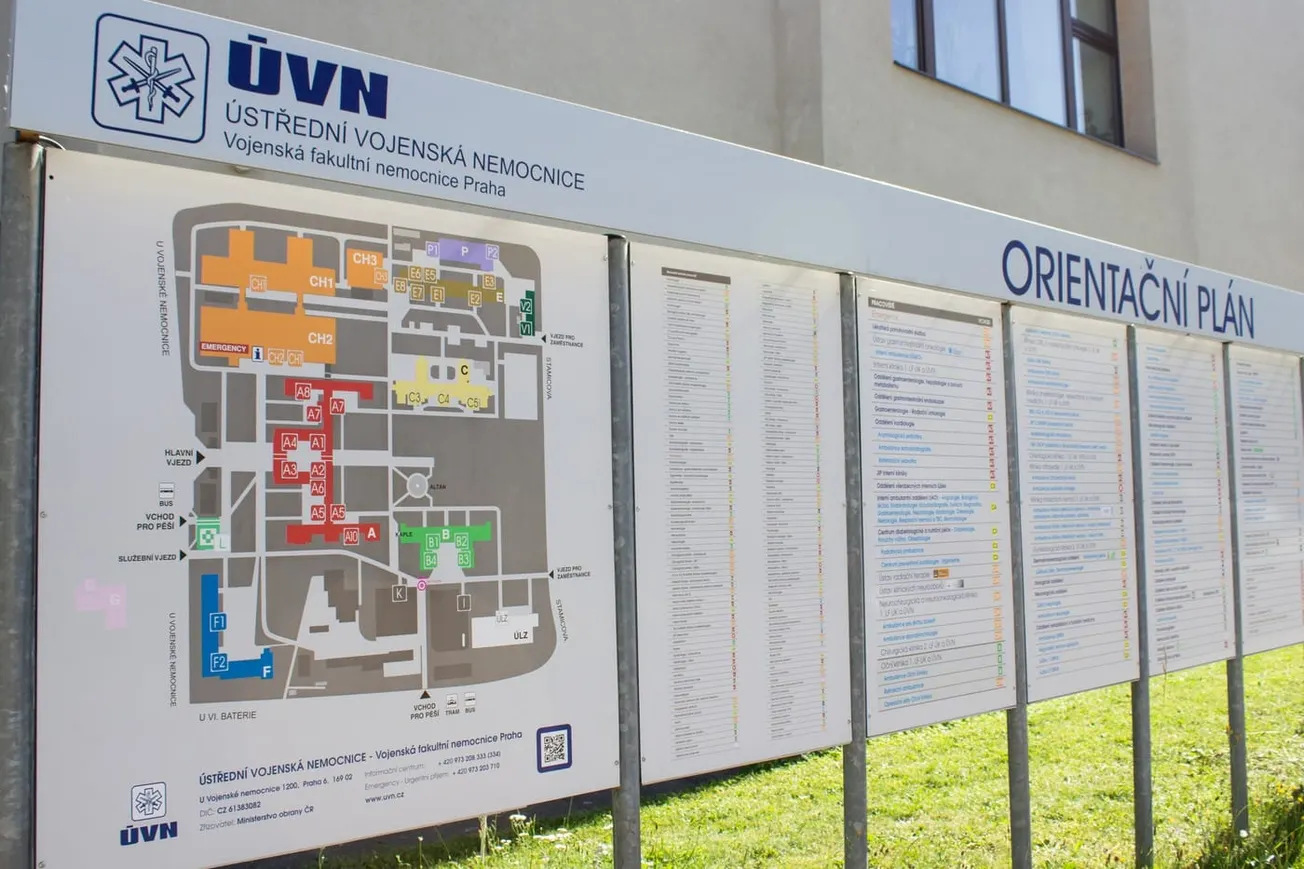 „Říkal mi, ať nosím sukně.” Ředitelův muž v ÚVN dělal návrhy kolegyním