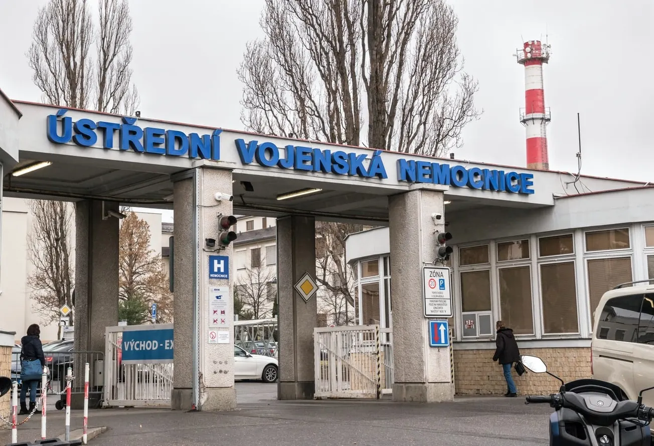 Dva primáři a lékař. Po kom jde policie v kauze kolem ÚVN