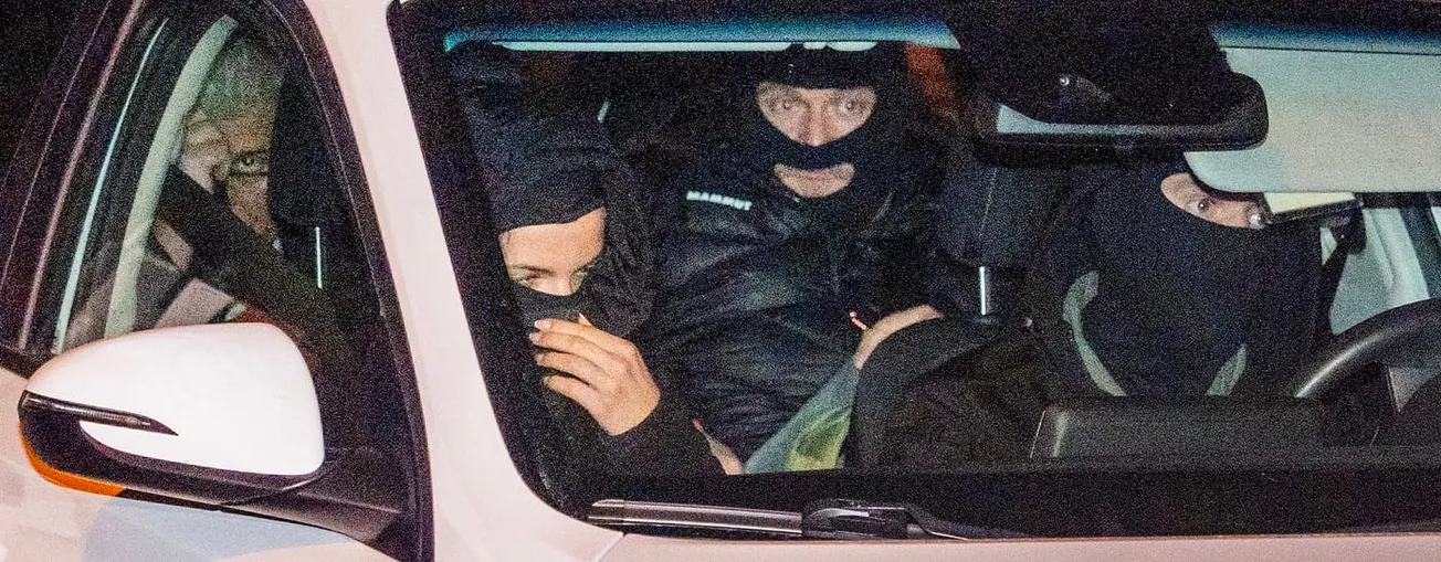 Azbest a posudek na jinou budovu. Tohle popsal policii v kauze Motol anonym