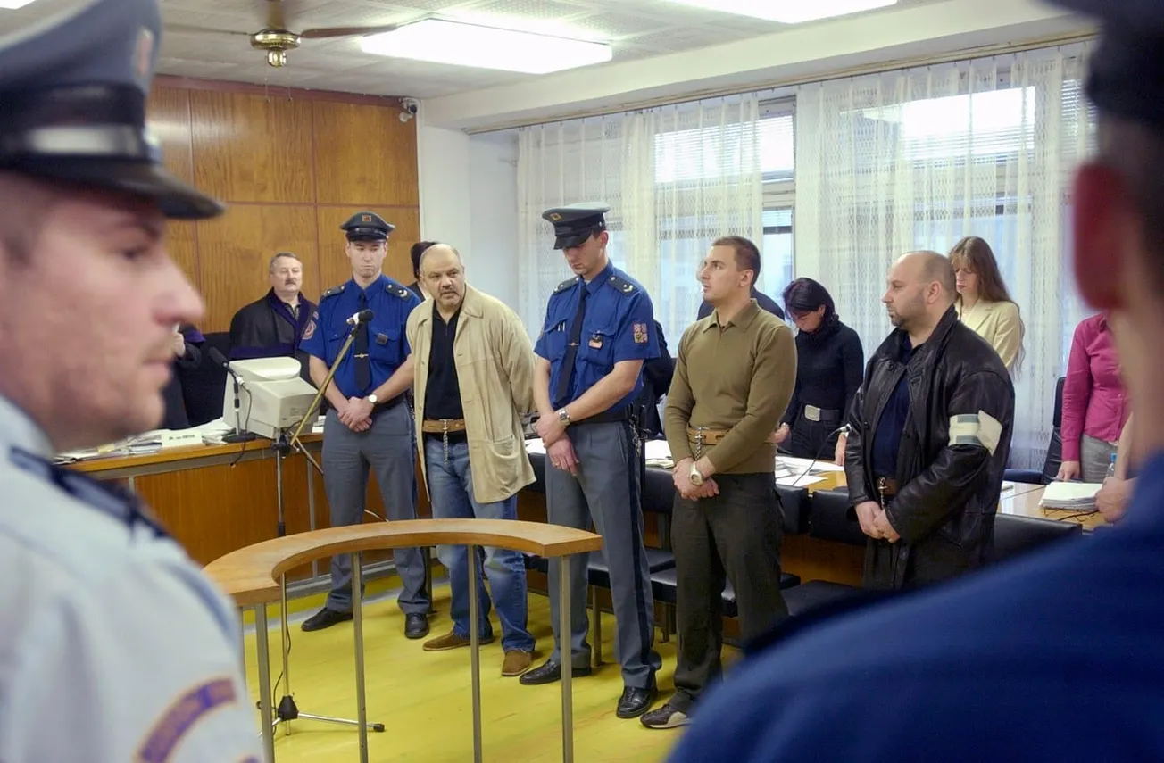 Policie po roce na útěku zadržela pašeráka, který dodával drogy i Krejčířovi