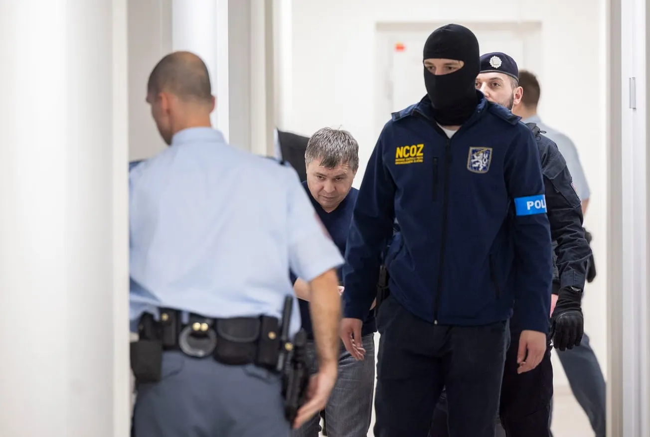 Napoleon z Motola. Obviněný v korupční kauze podle policie patří k ruskojazyčnému zločinu
