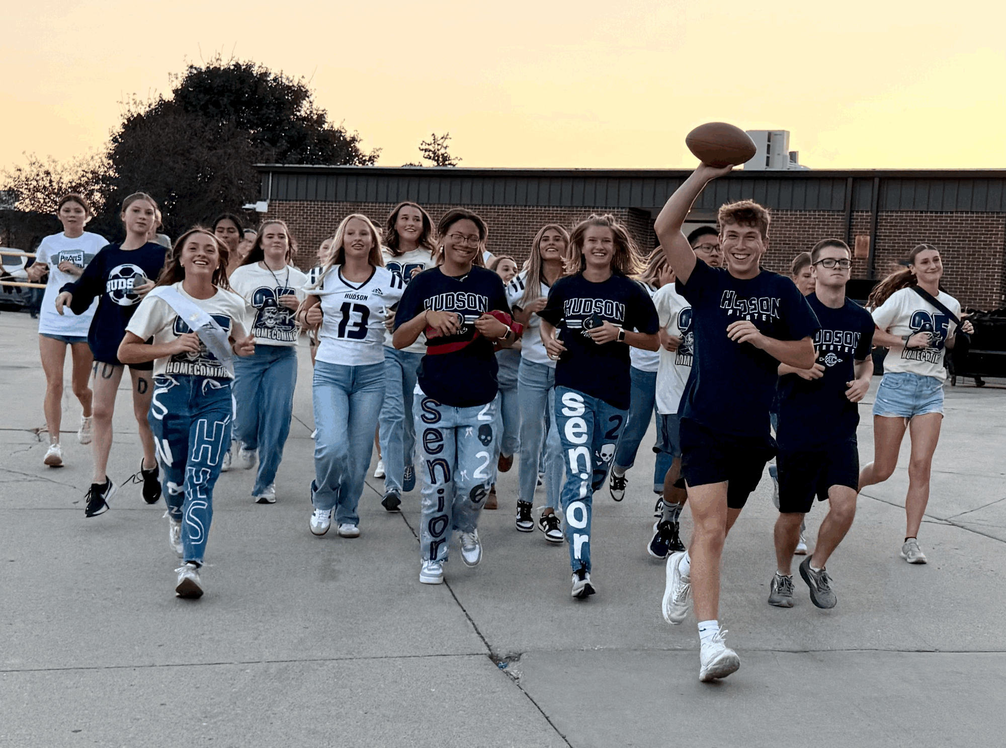 Pirate Runners Keep Tradition Alive at Homecoming