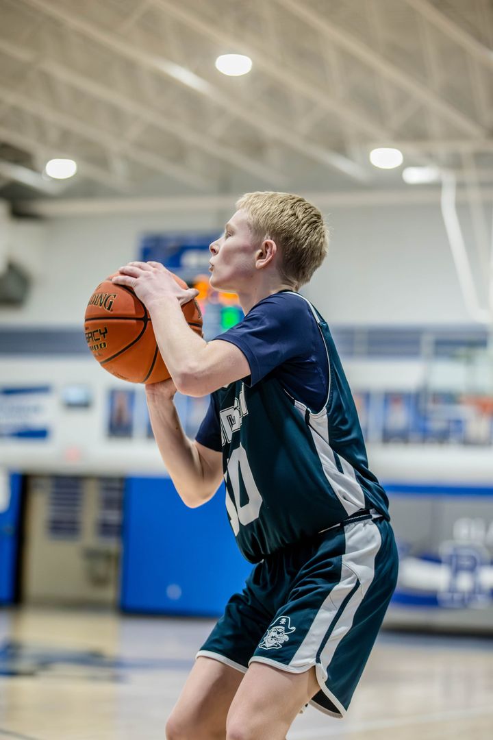 Hudson Boys Middle School Basketball Busy to Start February