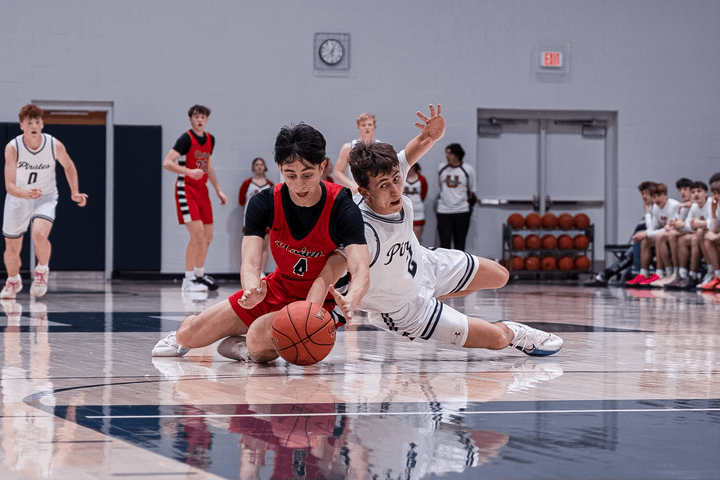 HS Boys Basketball: Pirates Down Huskies In 1st Round 71-46