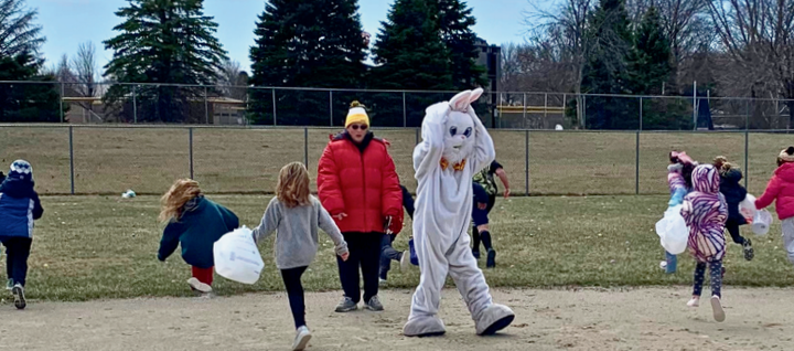AMVETS Auxiliary Hosts Successful Easter Egg Hunt