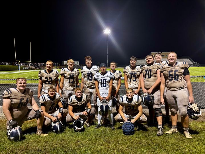 Pirates Tame Cougars 19-15