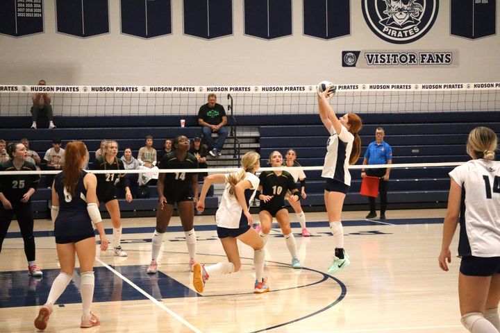 Pirates Upset No. 3 Union, Finish Third at NICL Tournament