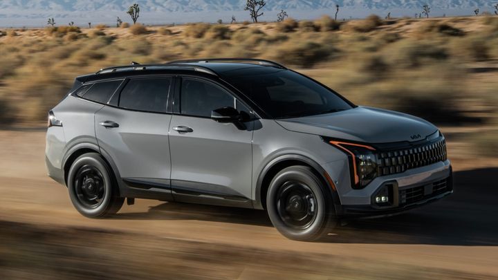 The 2027 Kia Sportage gas-only model finally joins the rest of the 2027 Sportage line up that includes two hybrid models.