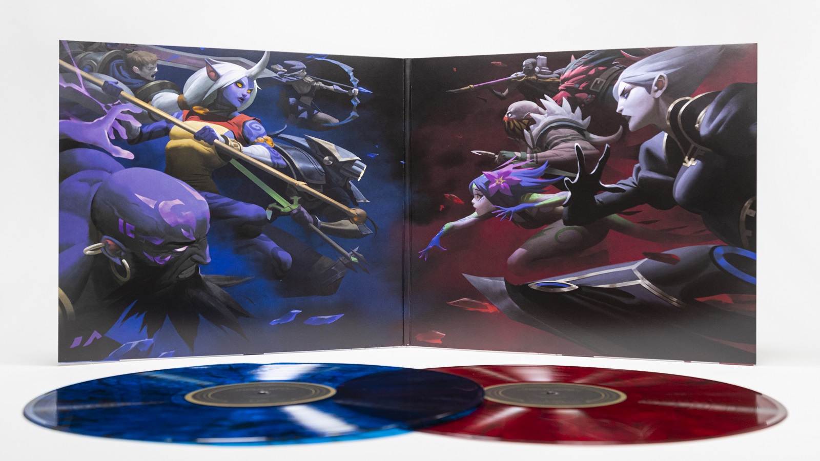 Summon your friends and get the League of Legends: Selected