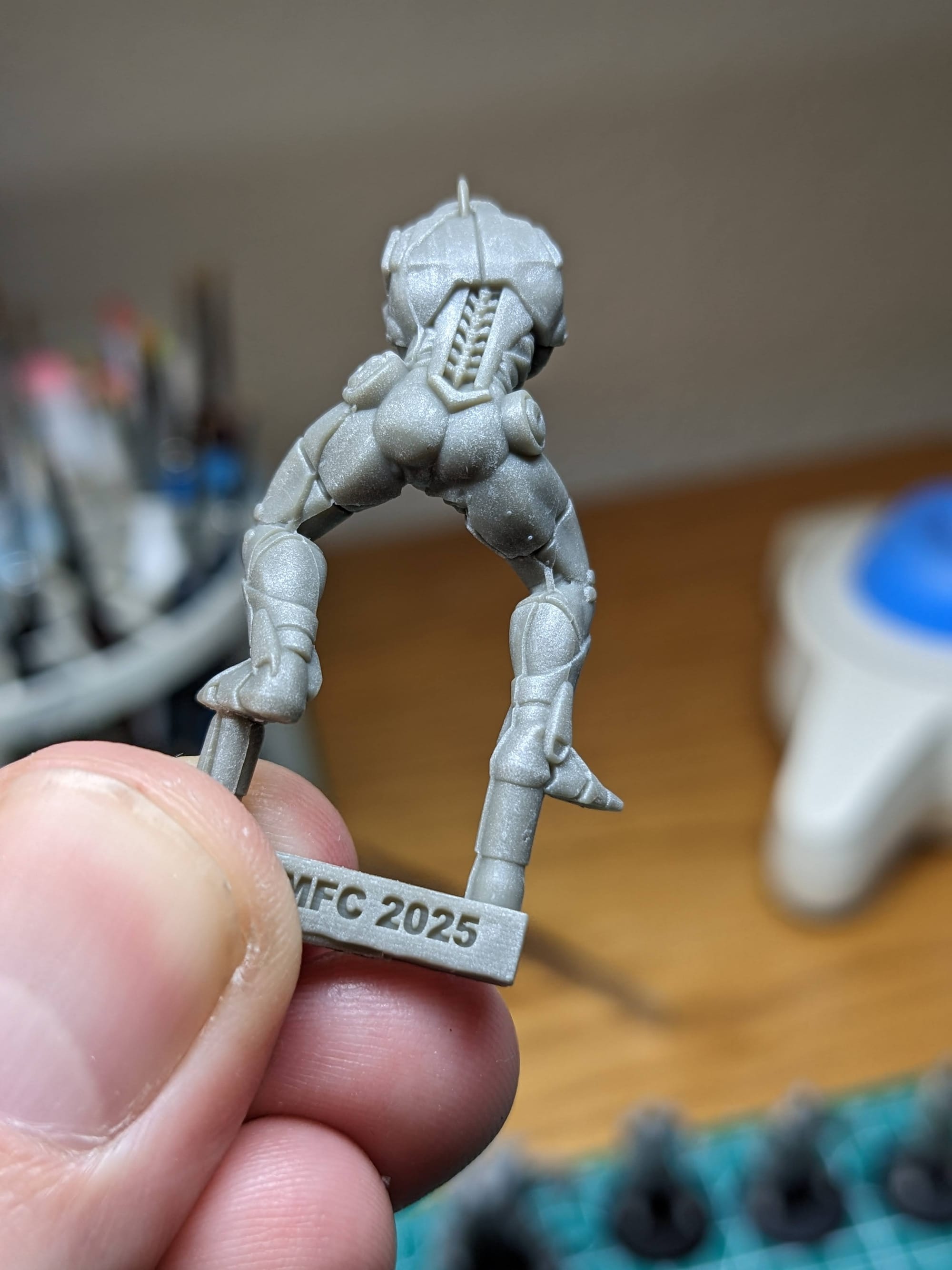 Mold Lines on the Eclipse Model