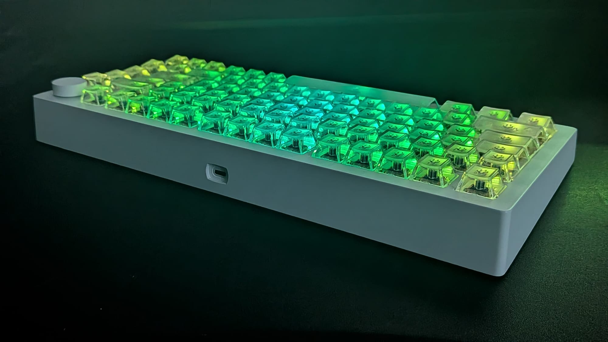 Wired or wireless, the MonsGeek M1 V5 is a capable beast