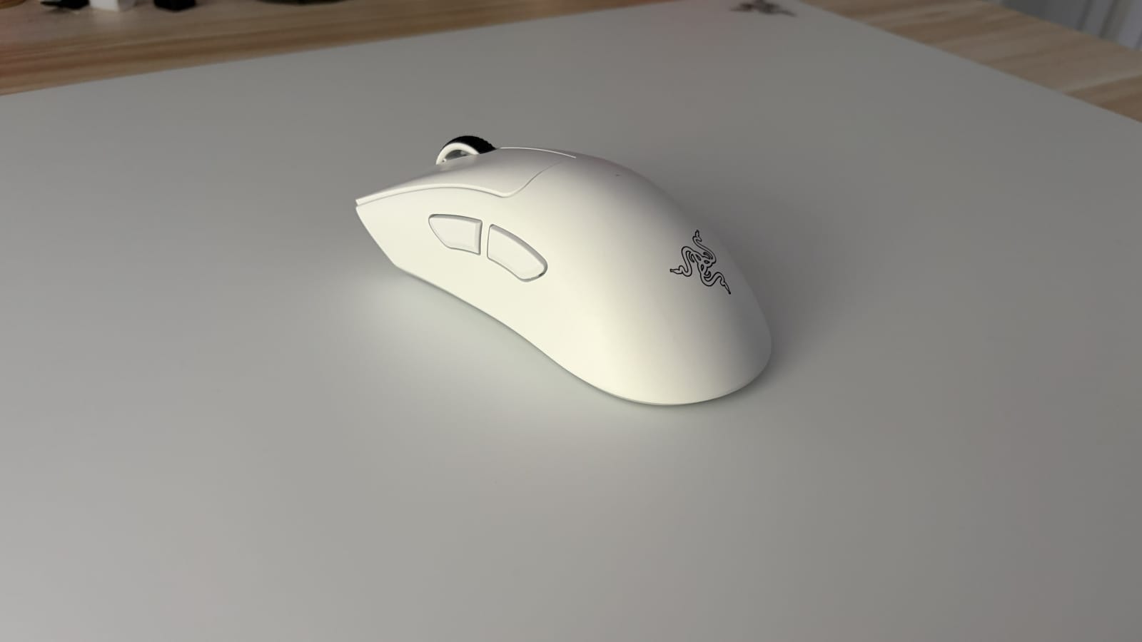 The Razer Death adder on the Atlas Pro.