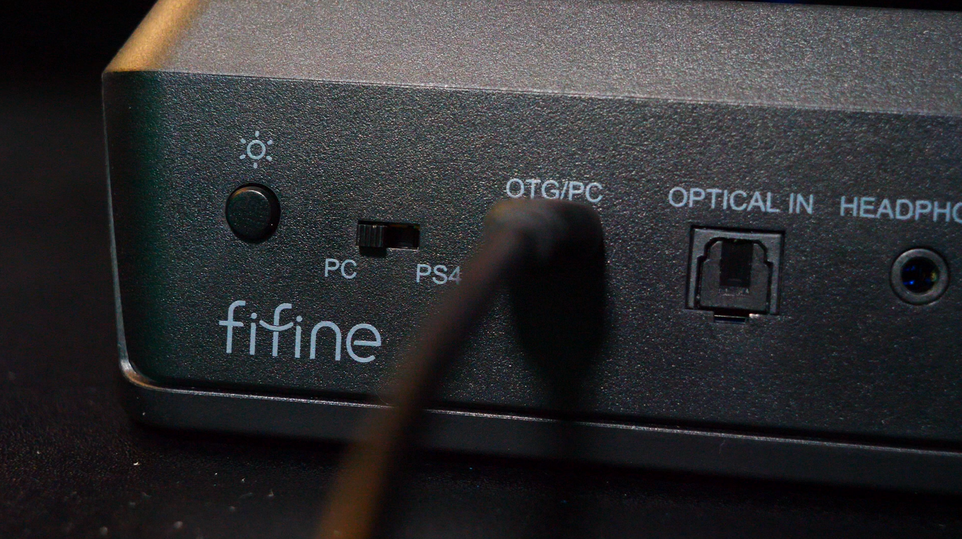The SC8 works for PC and console, even allowing optical audio