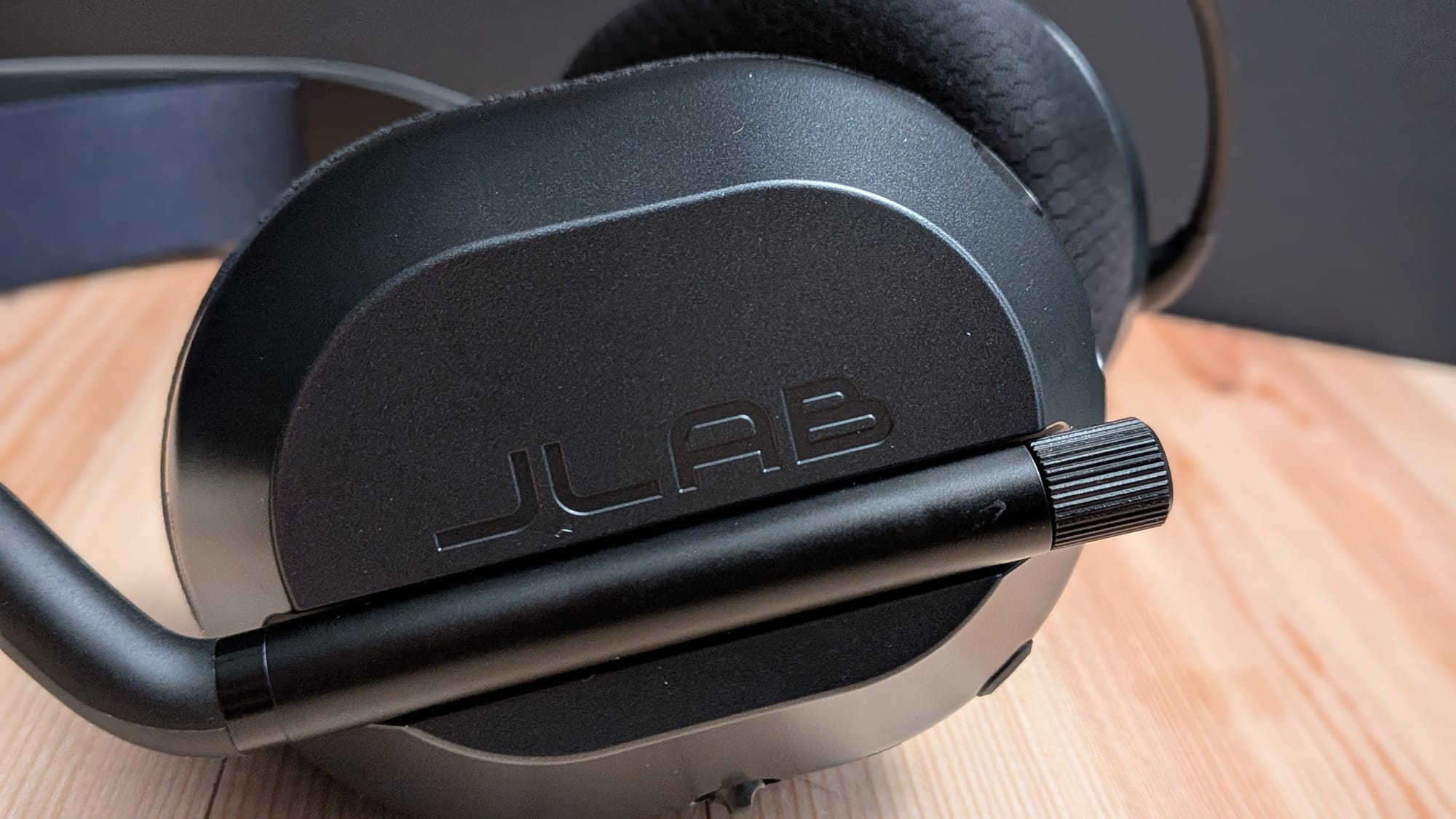 Fantastic material components make for an incredibly comfortable headset
