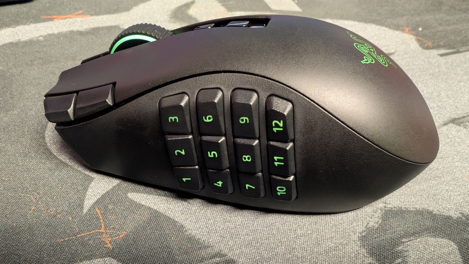 Razer Naga V3 Pro gaming mouse review