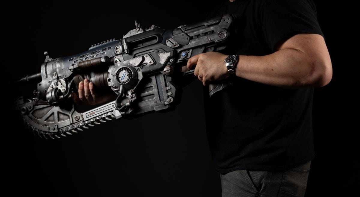 Today is your final chance to own a Gears of War: E-Day Lancer