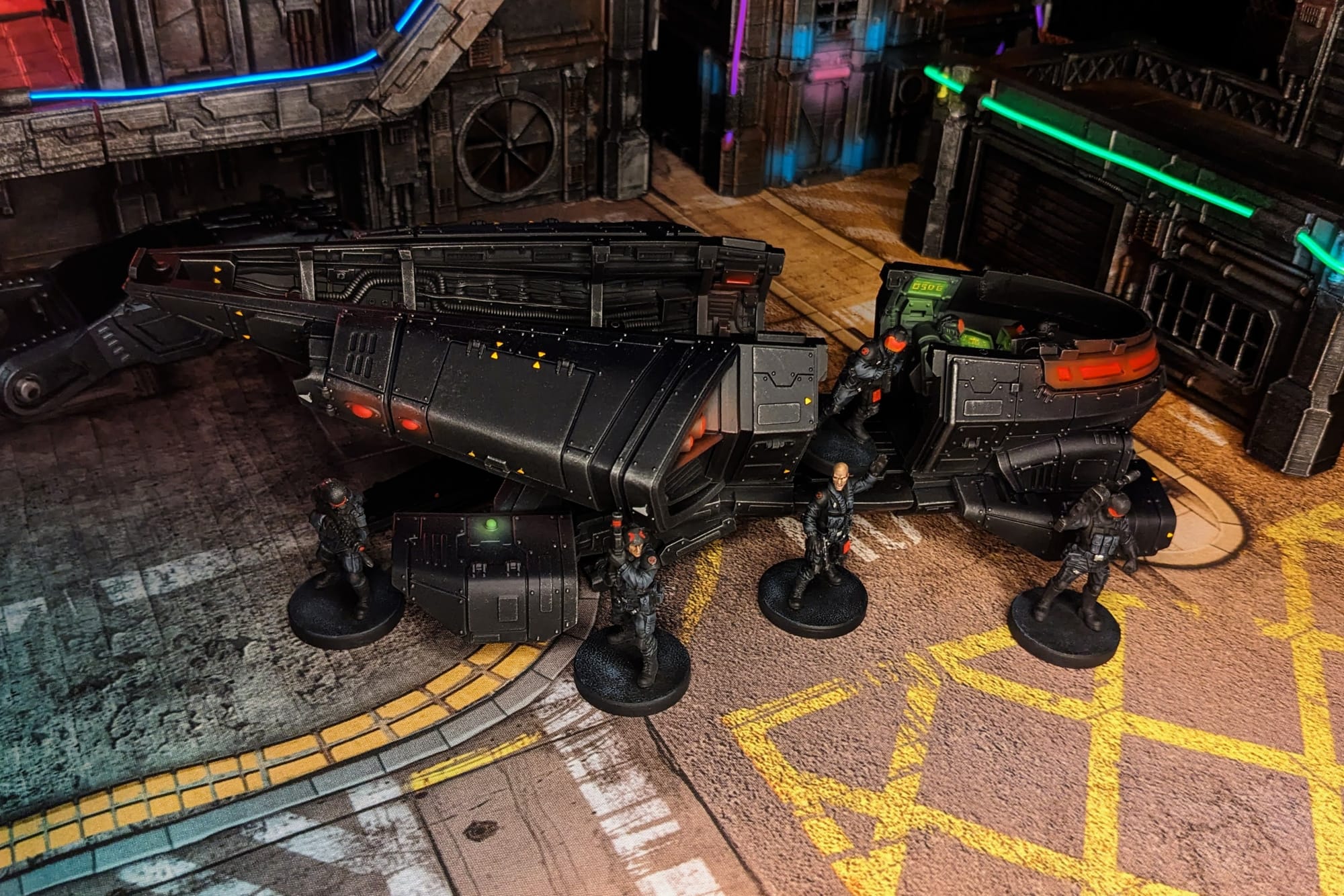 Herakles Crew with Top open