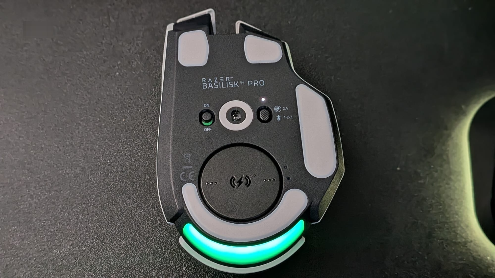 With connected, 2.4 GHz wireless, and 3 Bluetooth modes, your Basilisk becomes usable on more than you can shake a stick at. 