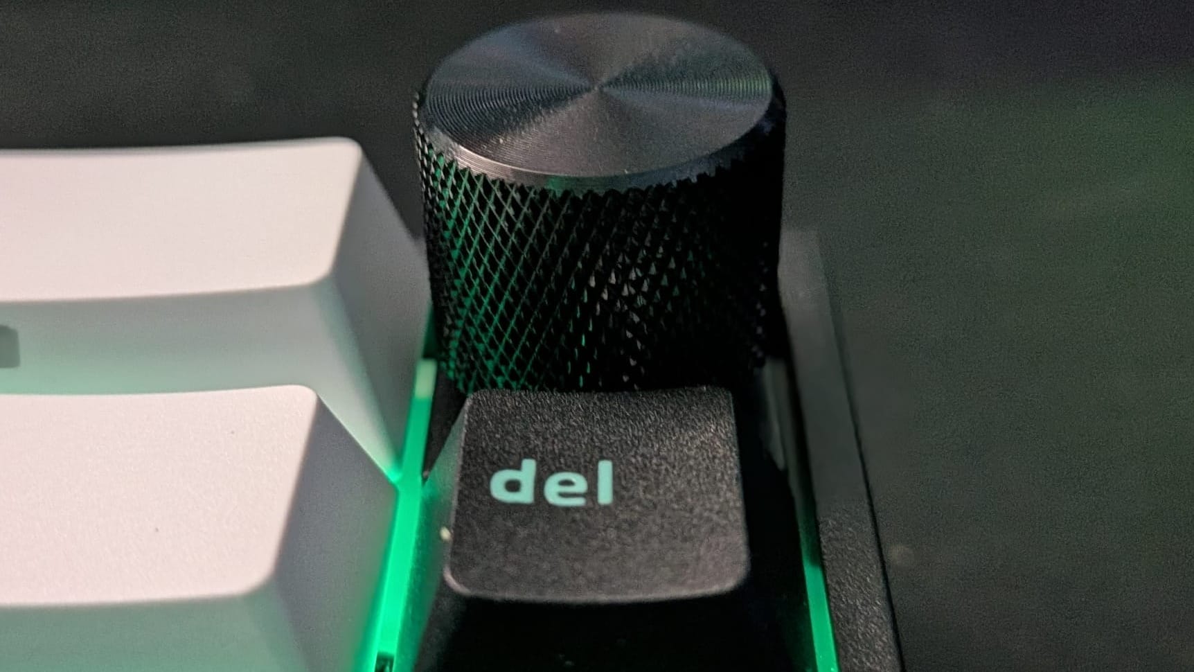The Multi-Function Dial gives you some nice usability options