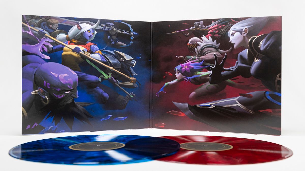 Summon your friends and get the League of Legends: Selected 