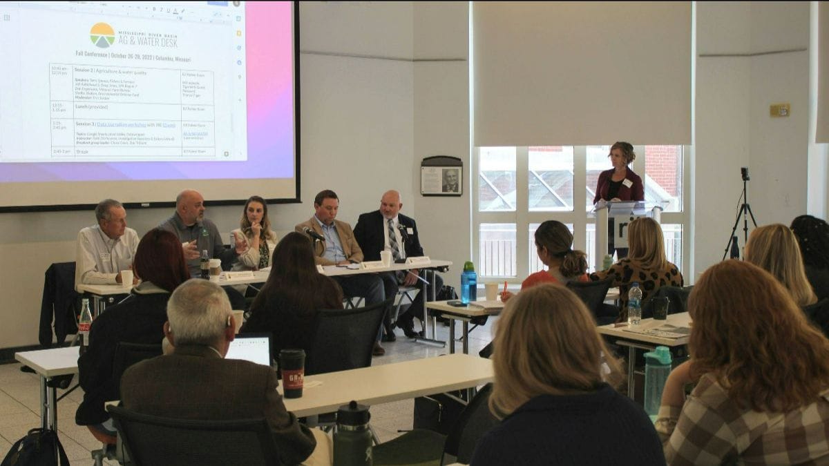 Journalists attend a workshop on covering watersheds.