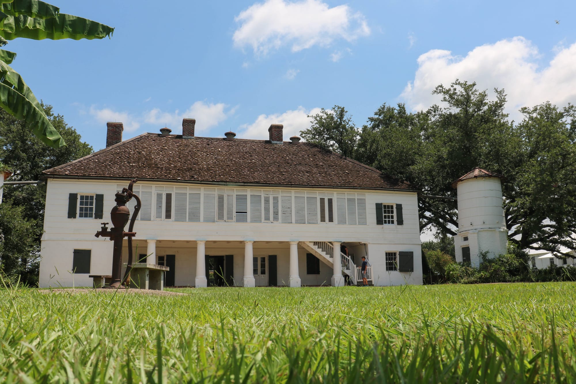 Whitney plantation home on a sunny day