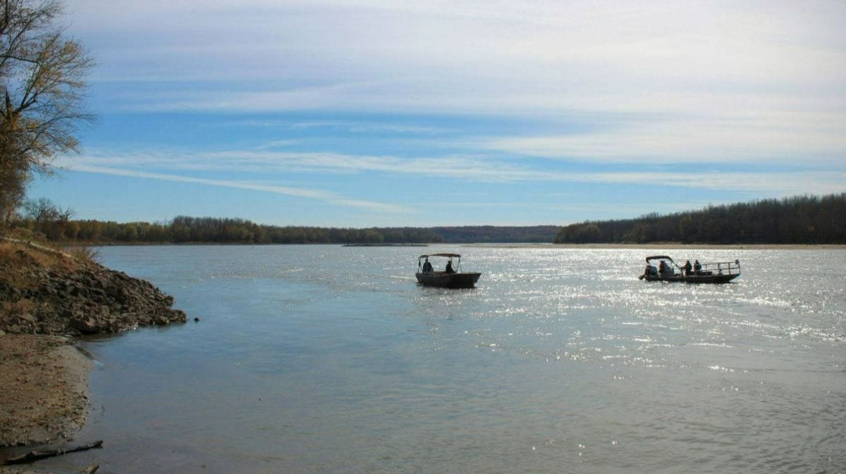 two boats on the mississippi river