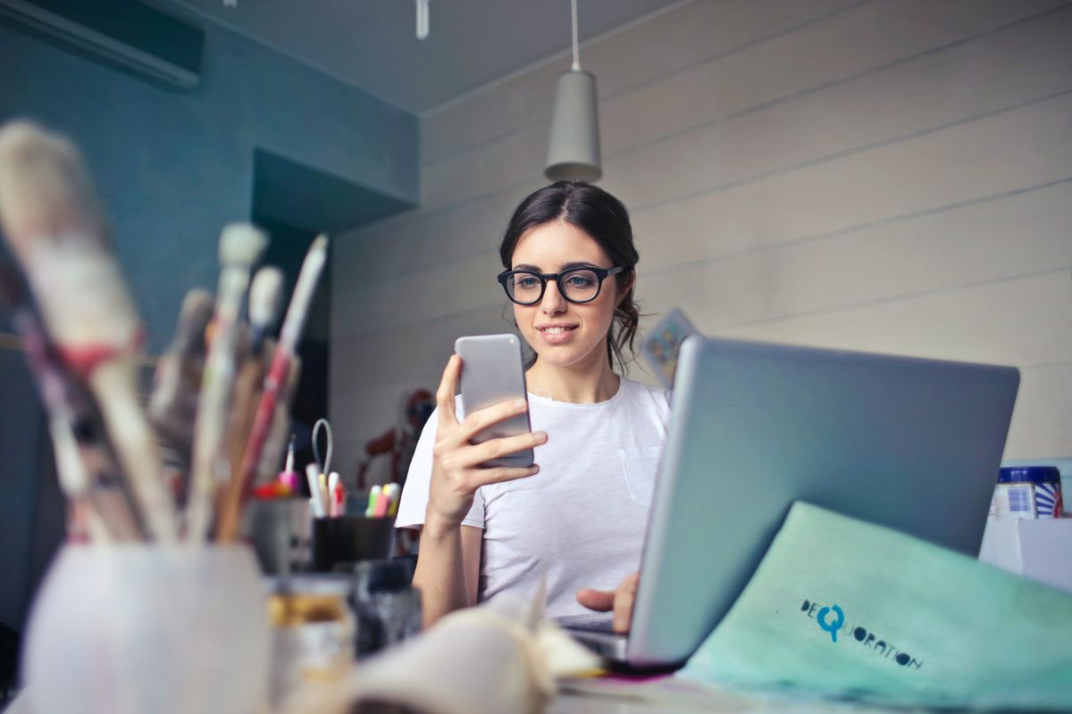 Social Media Management Tool Template - Pros and Cons