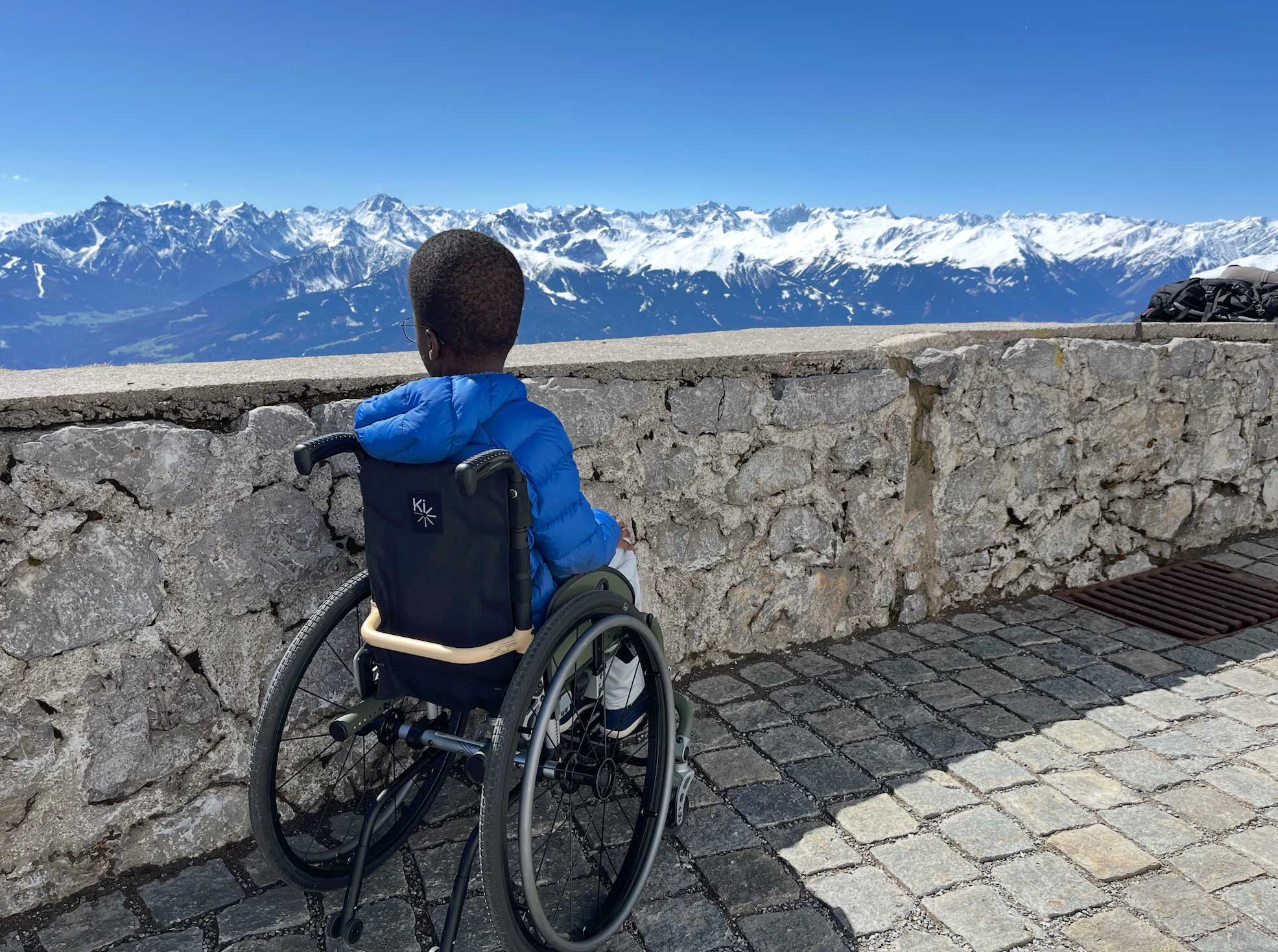 Robert looking to the mountain range from the top of the mountain.