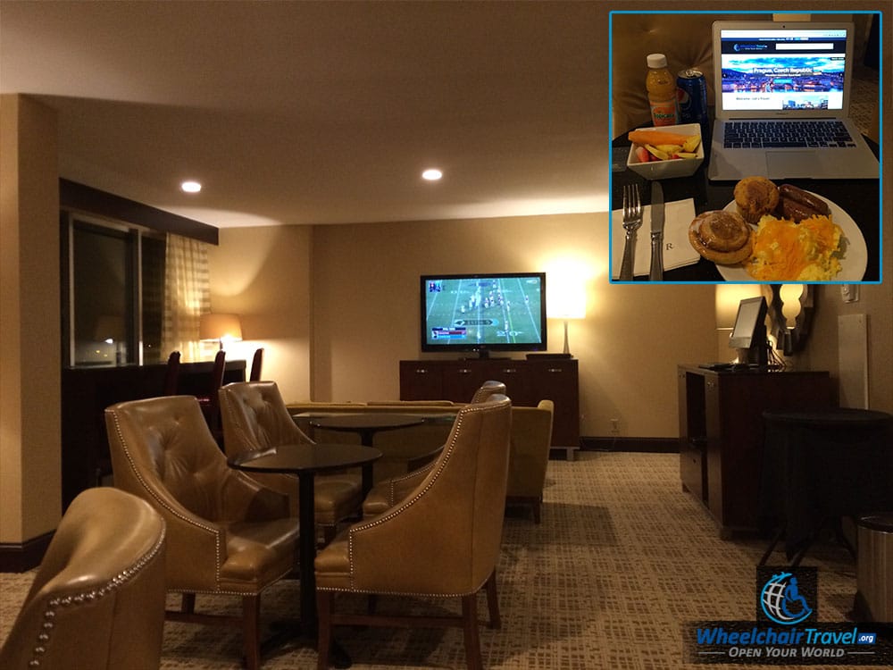 Renaissance St. Louis Airport Hotel Executive Club Lounge