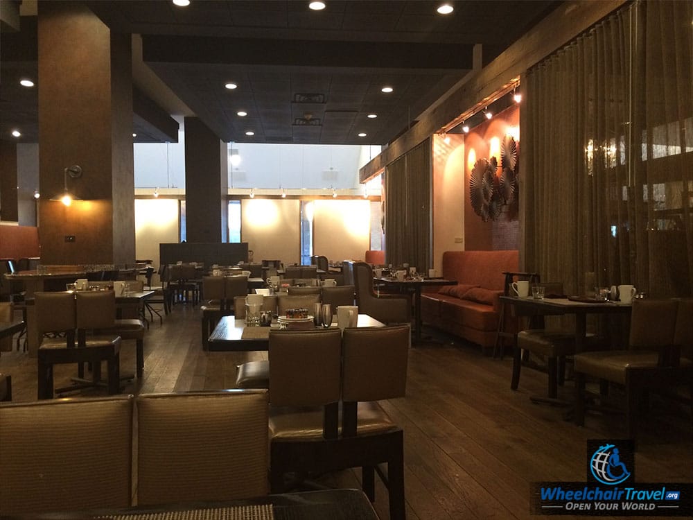 Renaissance St. Louis Airport Hotel Norah's Restaurant