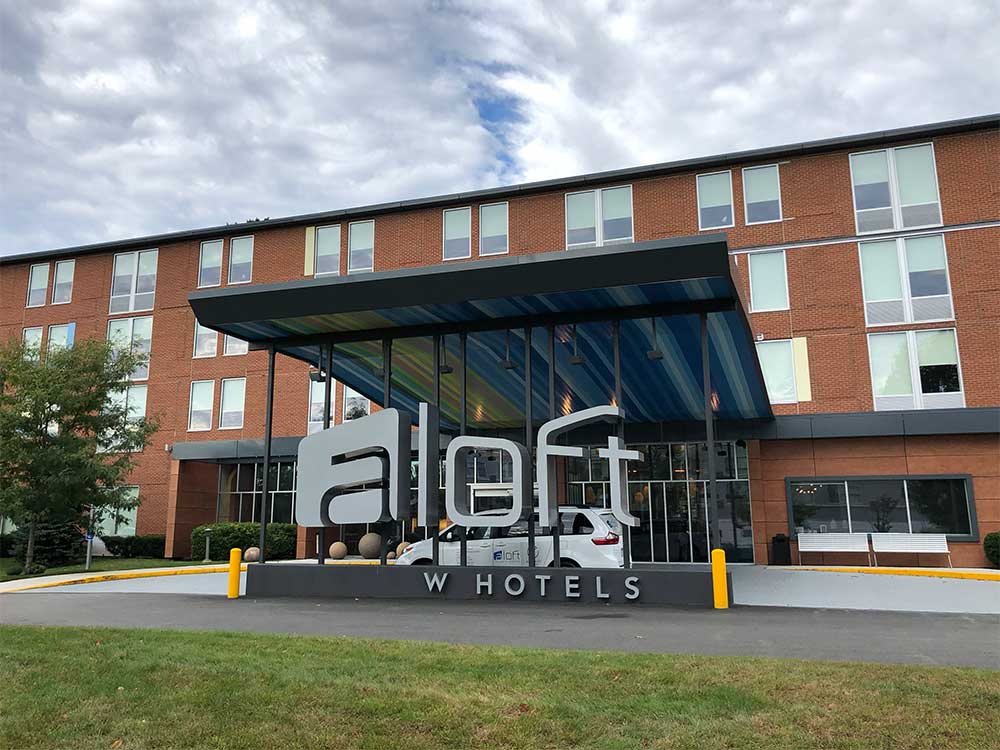 Exterior of Aloft Lexington Hotel.