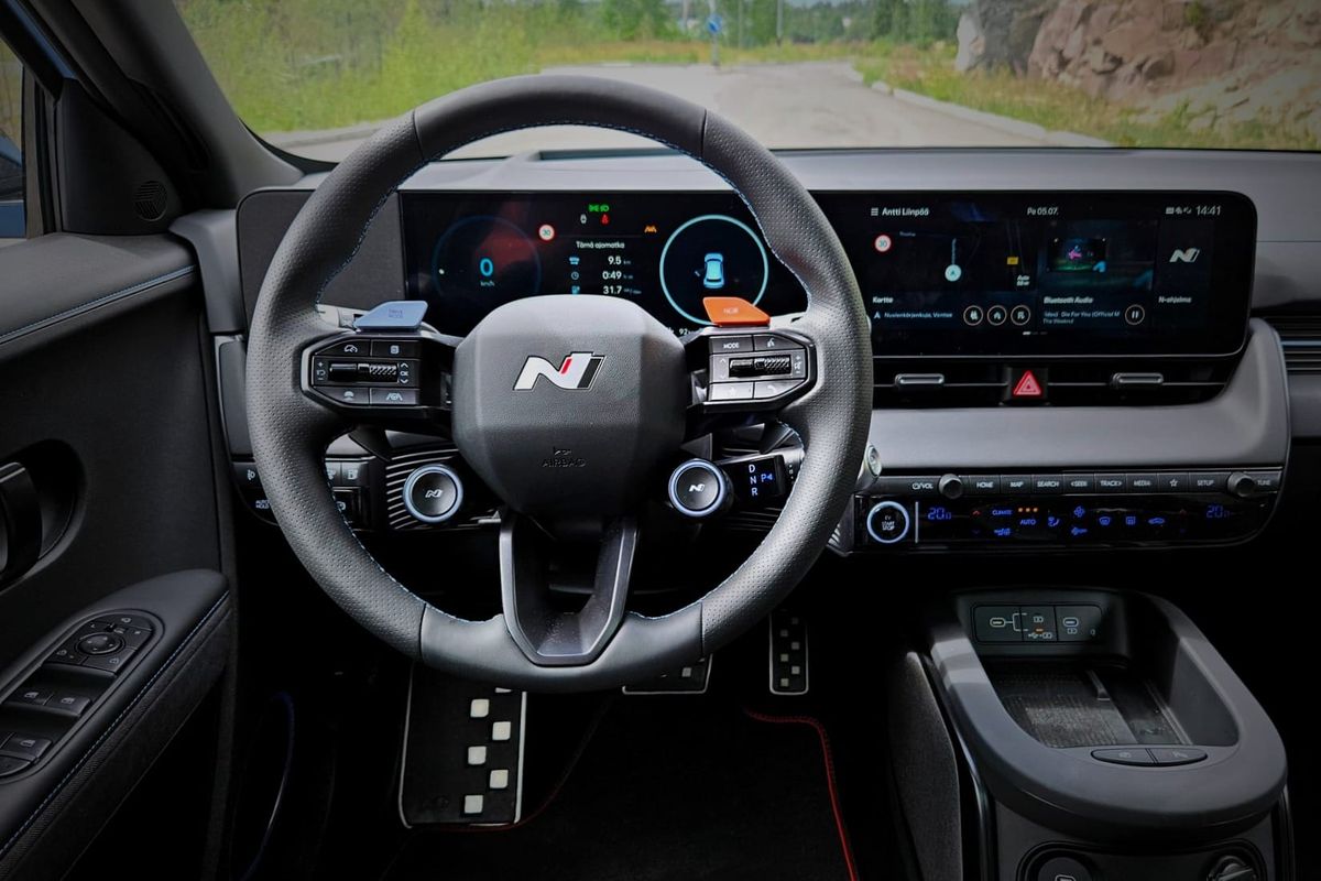 Hyundai Ioniq 5 N – Sähköauto, joka murahtaa kuin ralliauto