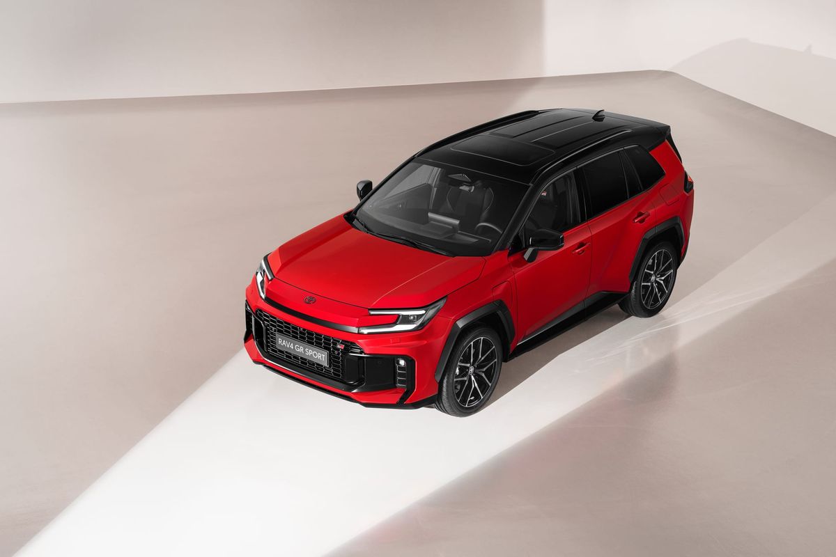 Täysin uusi Toyota RAV4 (2026): Lataushybridin uusi aikakausi