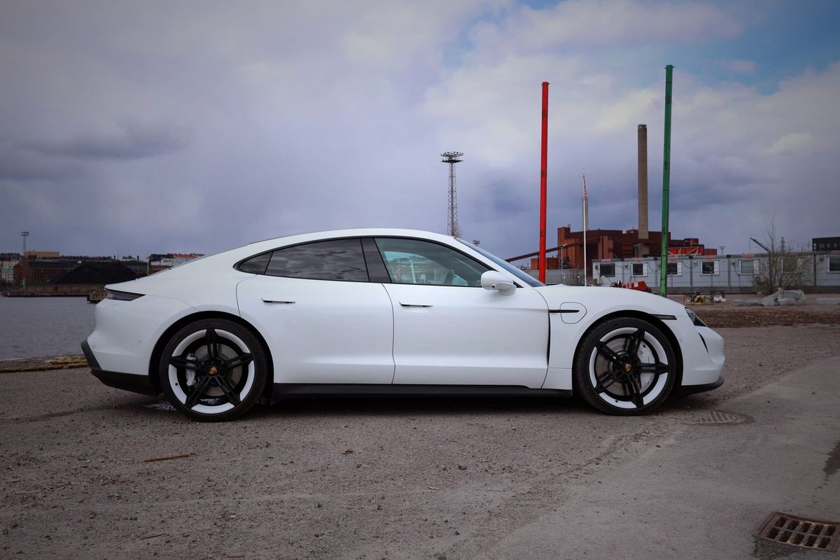 Porsche Taycanin tyyppiviat – mitä jokaisen ostajan tulisi tietää?