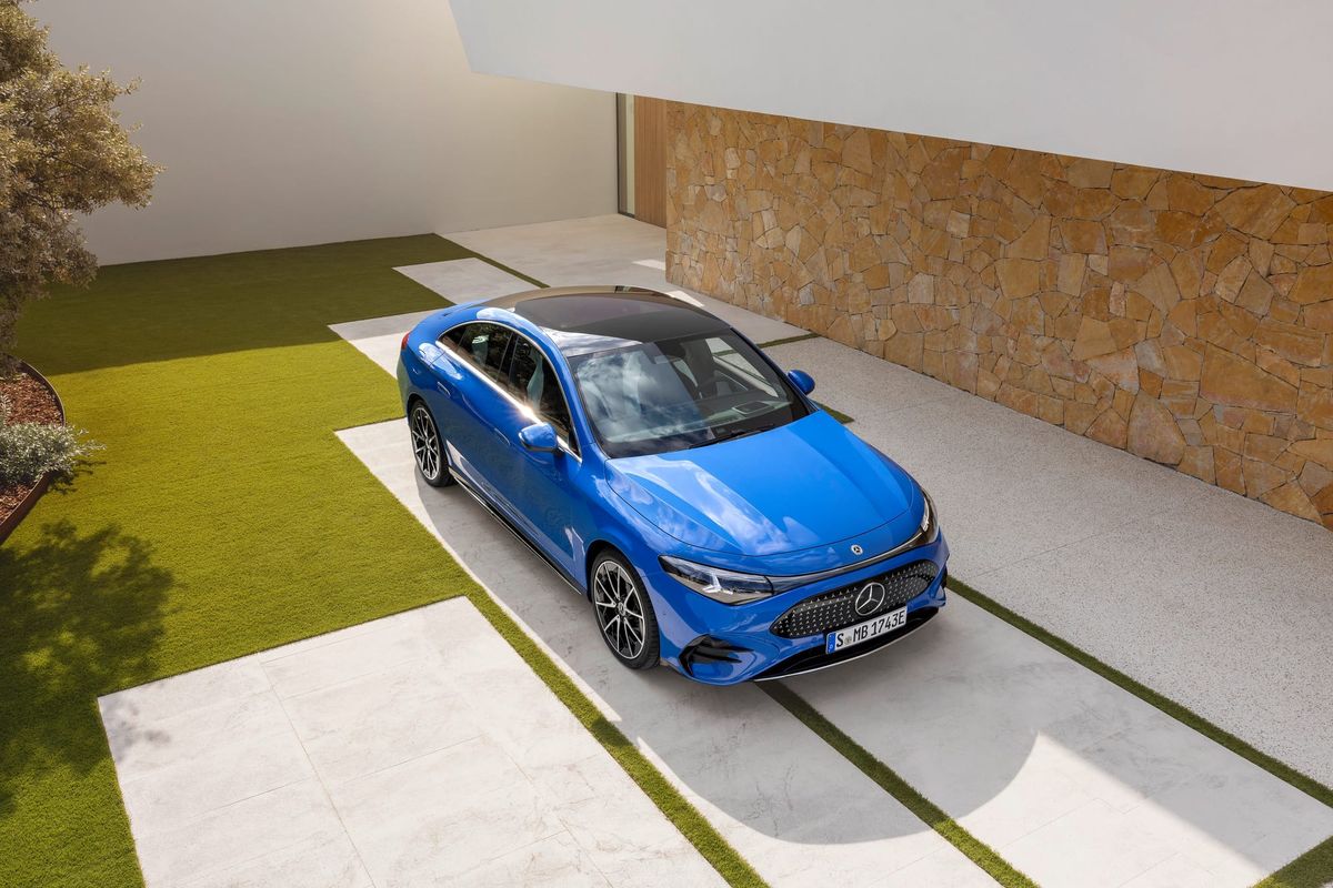 Uusi Mercedes-Benz CLA – 800 kilometrin toimintamatka ja kaksinopeuksinen vaihteisto