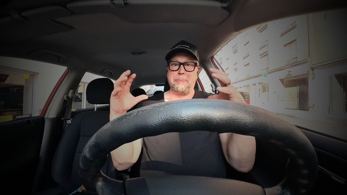 Auton korjaus laskee arvoa – vai laskeeko? Totuus lunastusarvosta ja historiatiedoista