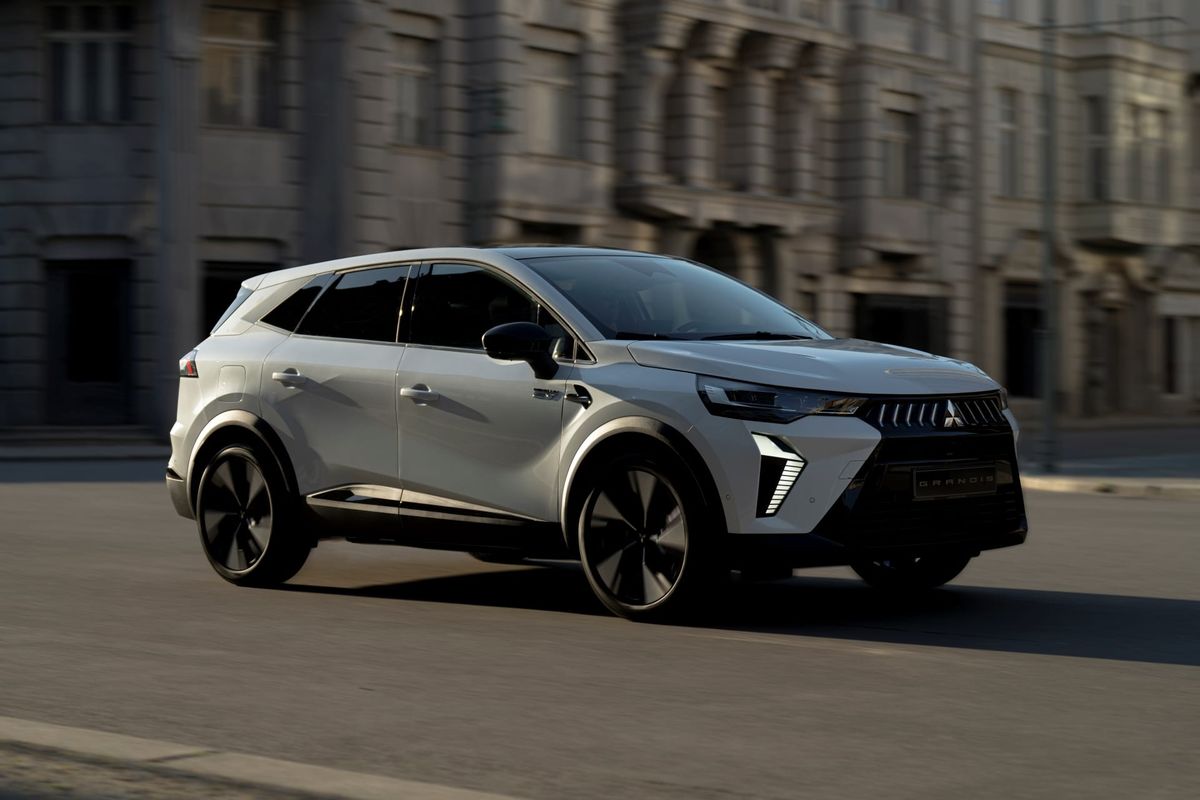 Täysin uusi Mitsubishi Grandis saapuu Eurooppaan – kaksi hybridivaihtoehtoa ja Google sisäänrakennettuna