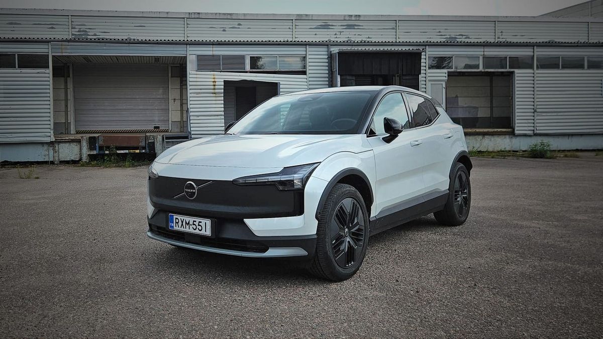 Onko Volvo EX30:ssa ERAD? – Näin toimii Volvon sähkö- ja hybridineliveto