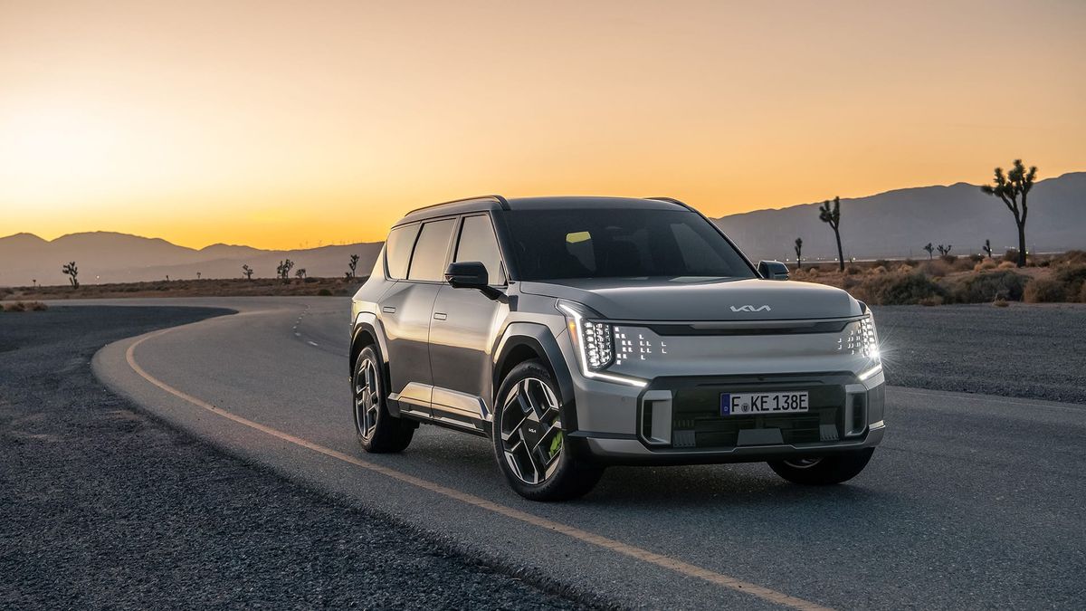 Kia EV9 GT – väkivahva 7-paikkainen sähkö-SUV Suomeen hinnalla alkaen 92 690 euroa